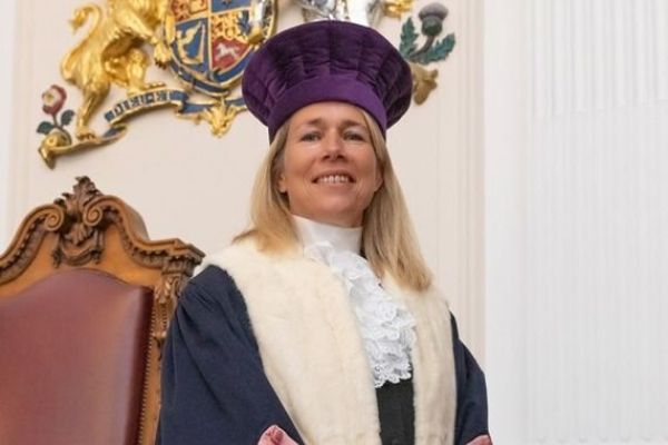 Jessica Rolland, première femme Bailiff de l’histoire !
