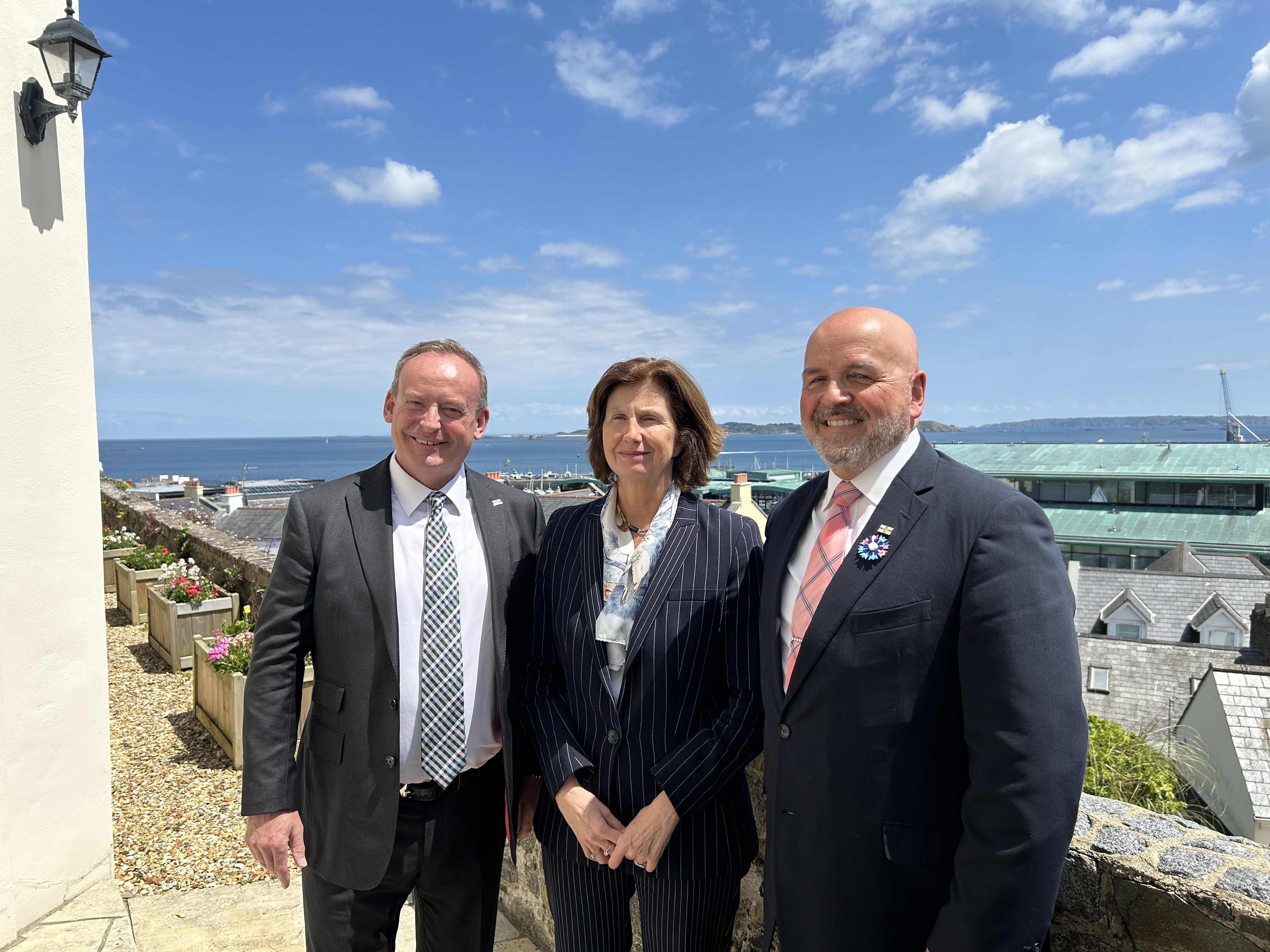 Visite de Son Excellence Hélène Tréheux-Duchêne dans les îles Anglo-Normandes