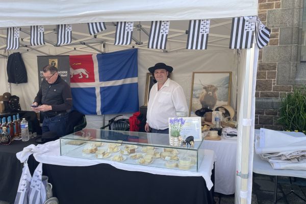 Le premier marché breton à Guernesey !